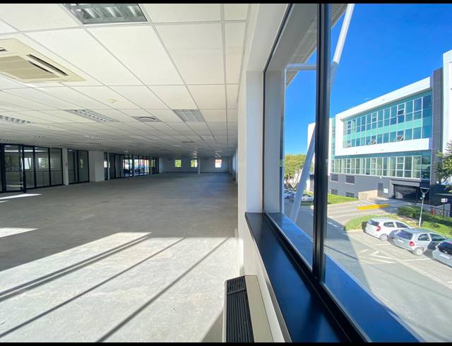 456M² OFFICE TO LET IN FOURWAYS